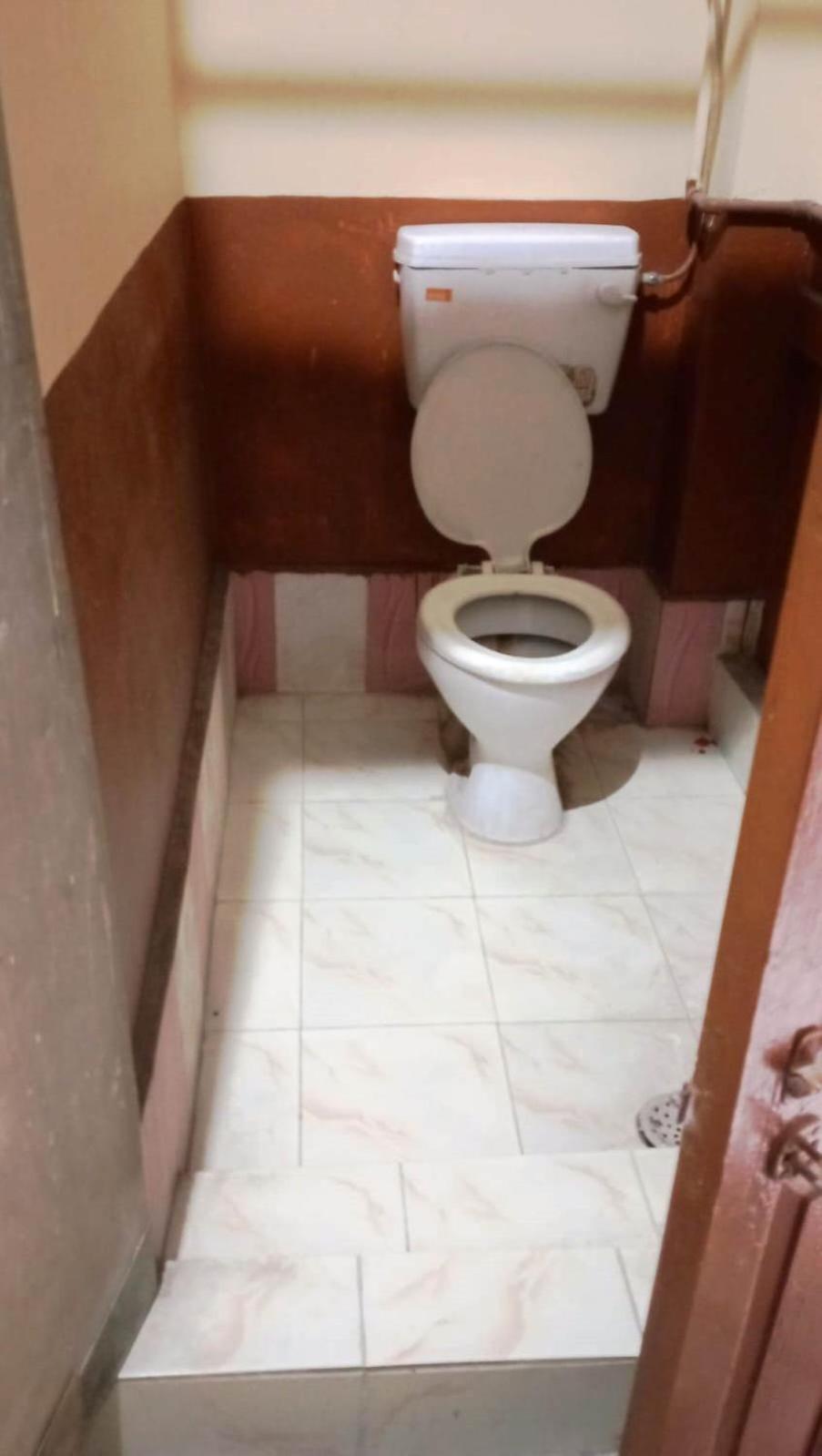 Tiwari Palace Modern Vision Guest House Varanasi Exterior photo