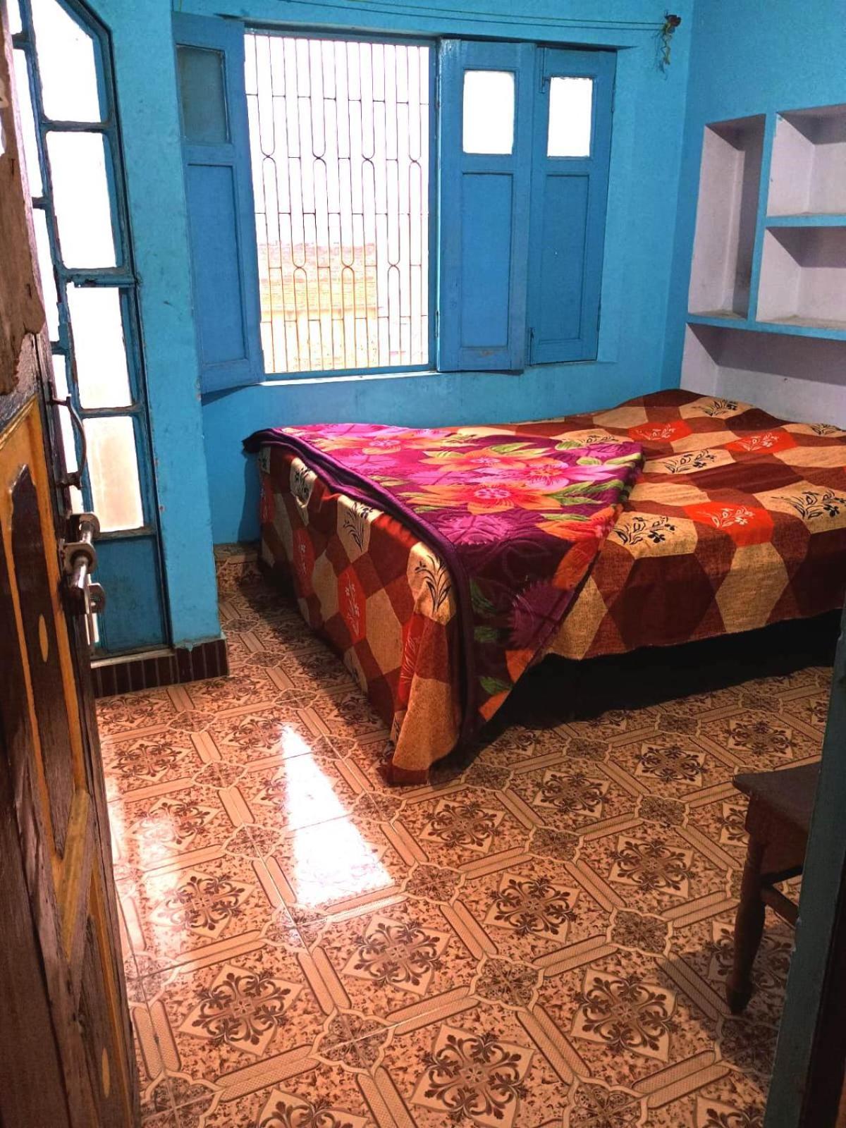 Tiwari Palace Modern Vision Guest House Varanasi Exterior photo
