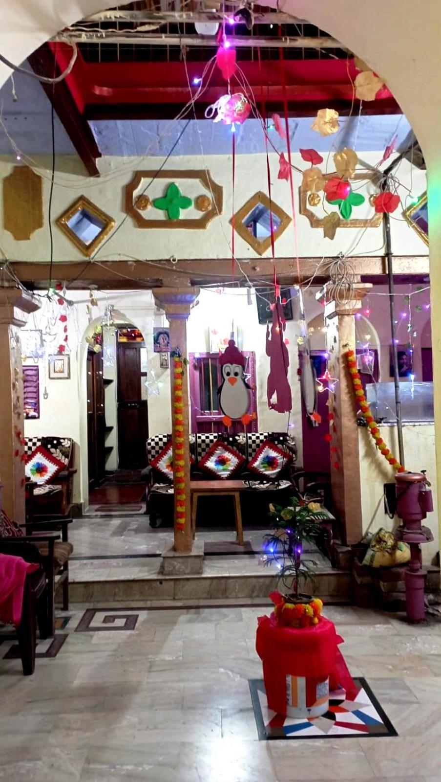 Tiwari Palace Modern Vision Guest House Varanasi Exterior photo